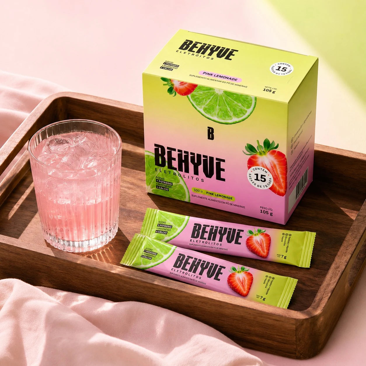 Flatlay com sachês BEHYVE Pink Lemonade